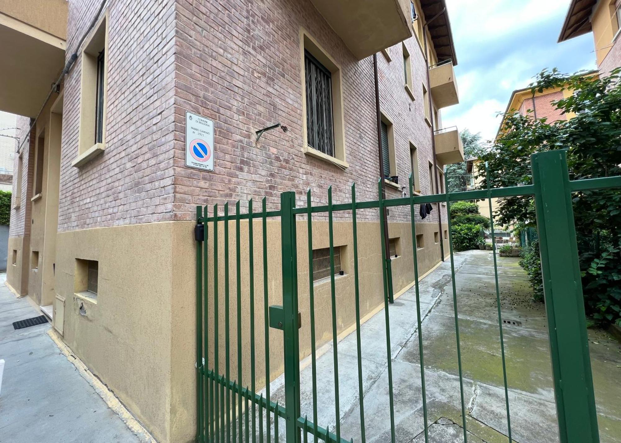 Charming Apartment Near Saragozza Bolonha Exterior foto